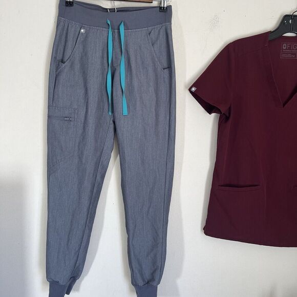 Figs Technical Collection Scrub Set Womens Size XXS Pants XS Top Gray wine Red - Picture 2 of 5